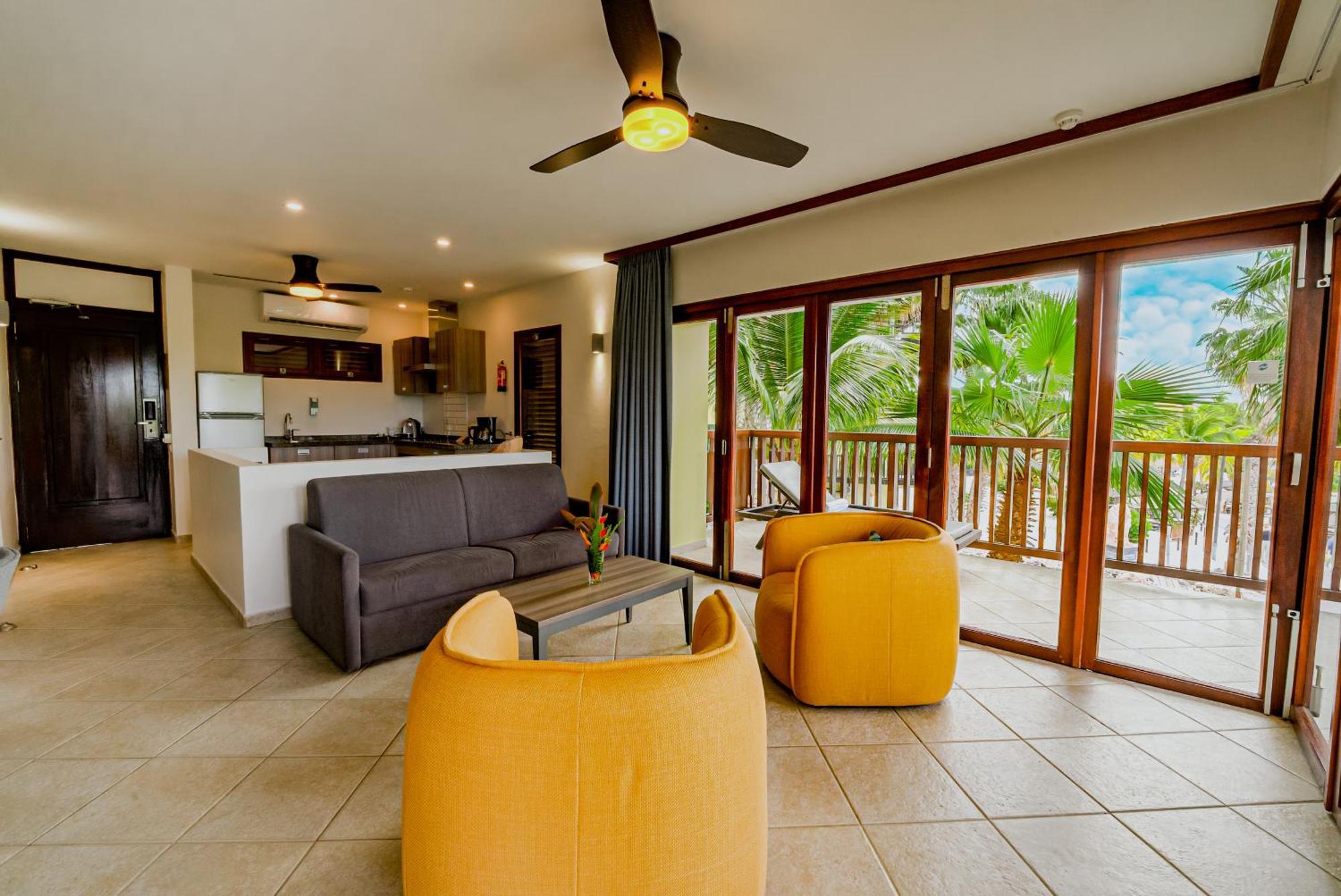 Lionsdive Beach Resort Curacao Екстериор снимка