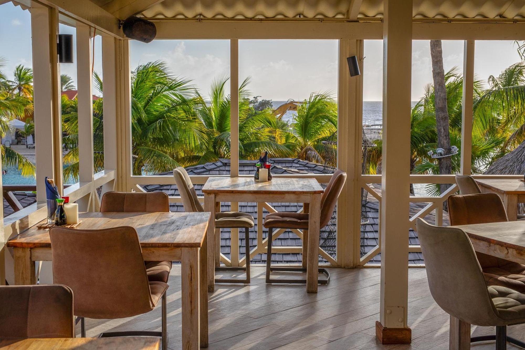 Lionsdive Beach Resort Curacao Екстериор снимка